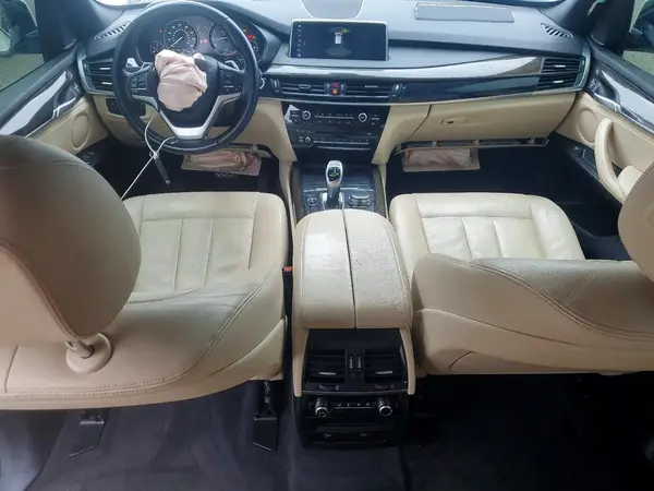 5UXKR2C53J0X07675 2018 BMW X5 - Image 8