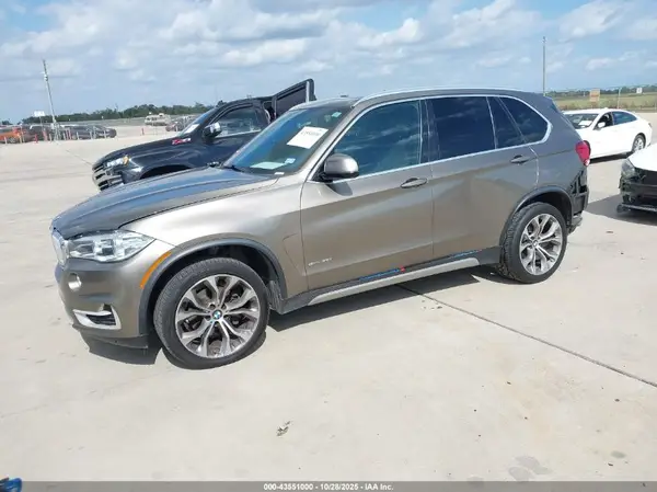 5UXKR2C53J0X08955 2018 BMW X5 - Image 2