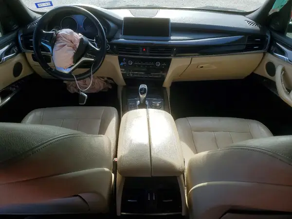 5UXKR2C53J0X09300 2018 BMW X5 - Image 8