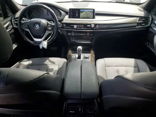 5UXKR2C53J0Z17967 2018 BMW X5 - Image 8