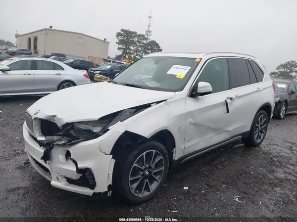 5UXKR2C53J0Z20559 2018 BMW X5 - Image 2