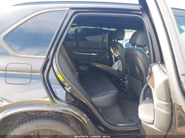5UXKR2C54G0H42754 2016 BMW X5 - Image 8