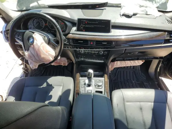 5UXKR2C54G0R69634 2016 BMW X5 - Image 8