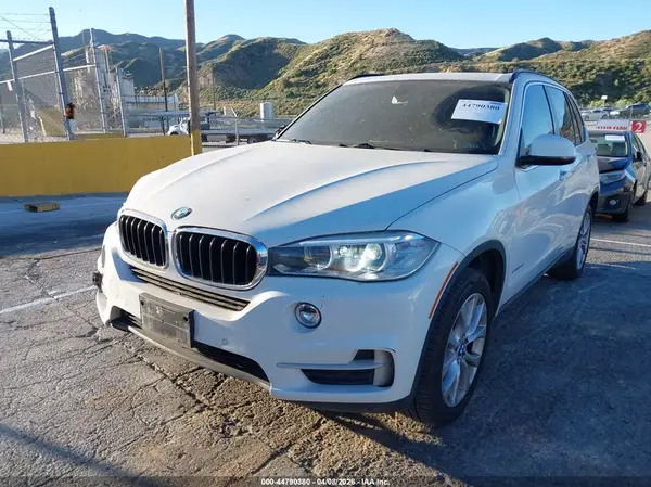 5UXKR2C54G0R69858 2016 BMW X5 - Image 2