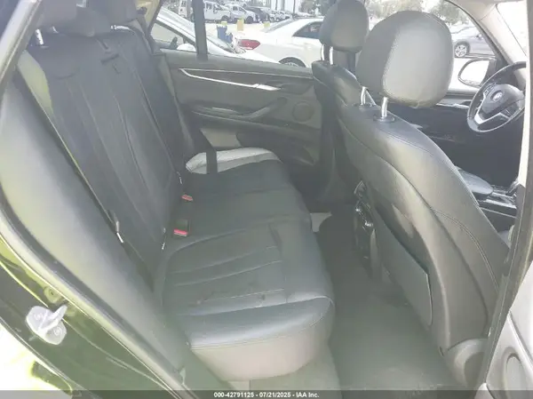 5UXKR2C54G0R72159 2016 BMW X5 - Image 8