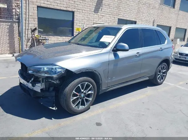5UXKR2C54H0U19920 2017 BMW X5 - Image 2