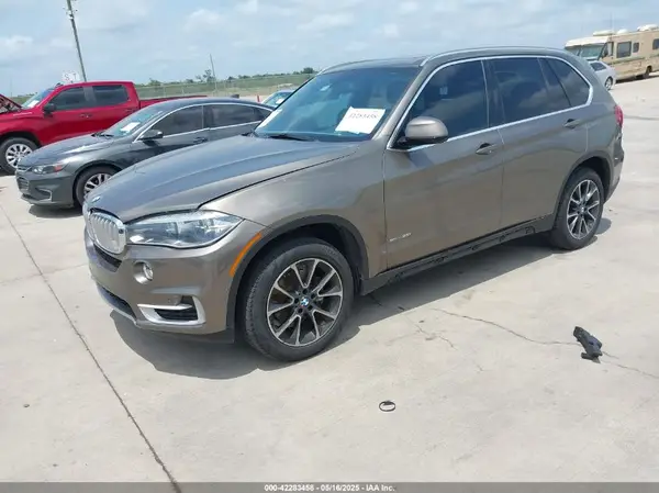 5UXKR2C54H0U20033 2017 BMW X5 - Image 2