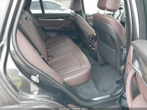 5UXKR2C54J0X08902 2018 BMW X5 - Image 8