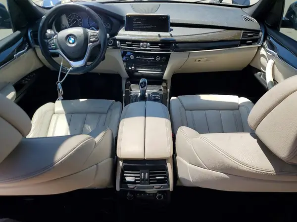 5UXKR2C54J0X09340 2018 BMW X5 - Image 8