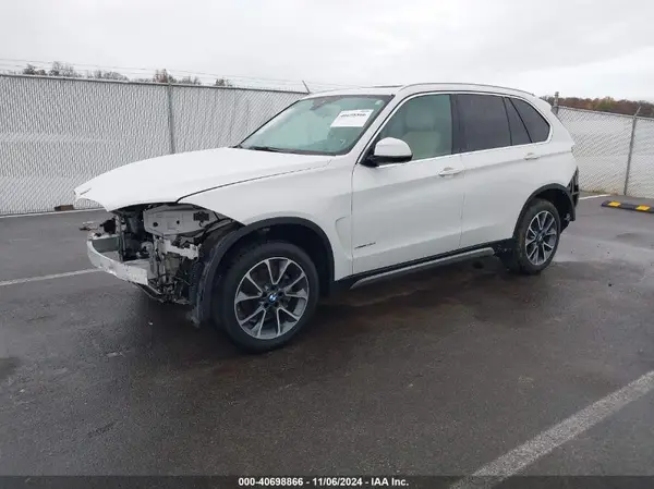 5UXKR2C54J0Z17685 2018 BMW X5 - Image 2