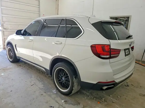 5UXKR2C54J0Z19887 2018 BMW X5 - Image 2