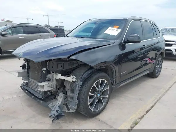 5UXKR2C54J0Z20599 2018 BMW X5 - Image 2