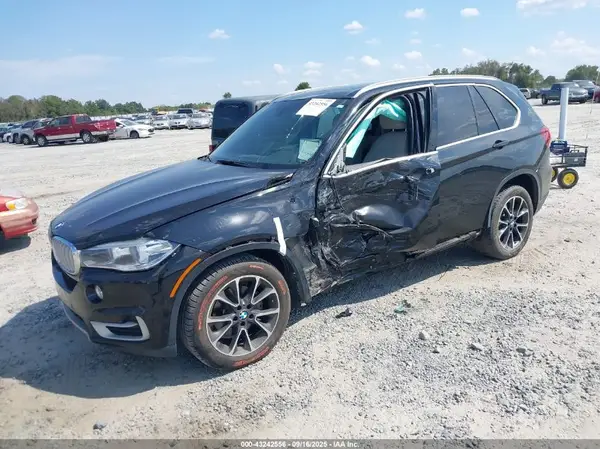 5UXKR2C54J0Z20635 2018 BMW X5 - Image 2