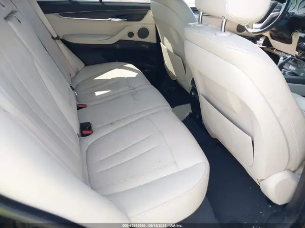 5UXKR2C54J0Z20635 2018 BMW X5 - Image 8