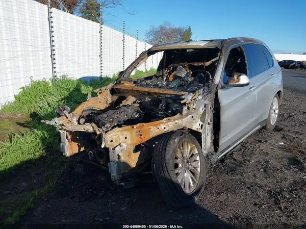 5UXKR2C55G0R68721 2016 BMW X5 - Image 2