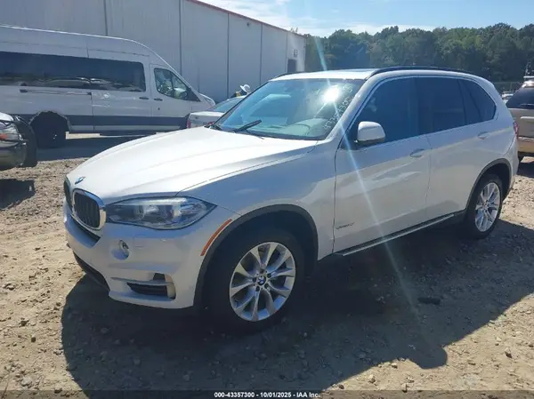 5UXKR2C55G0R70002 2016 BMW X5 - Image 2