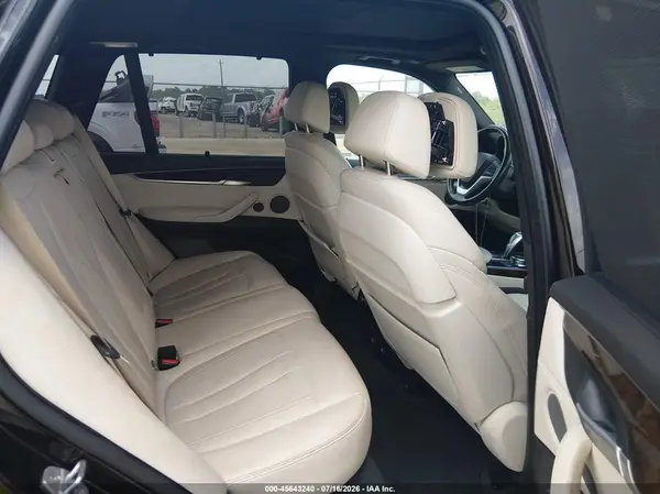 5UXKR2C55H0U19053 2017 BMW X5 - Image 8