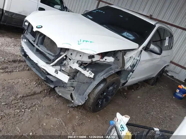 5UXKR2C55H0U19215 2017 BMW X5 - Image 2