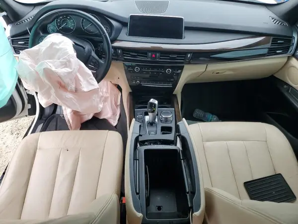 5UXKR2C55H0U20638 2017 BMW X5 - Image 8
