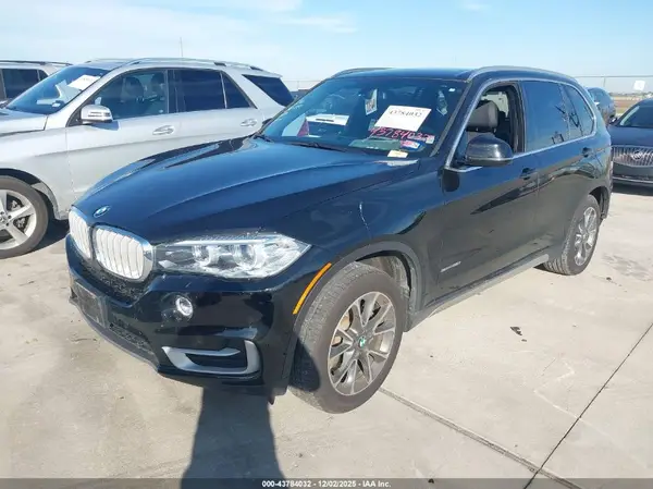 5UXKR2C55J0X08066 2018 BMW X5 - Image 2