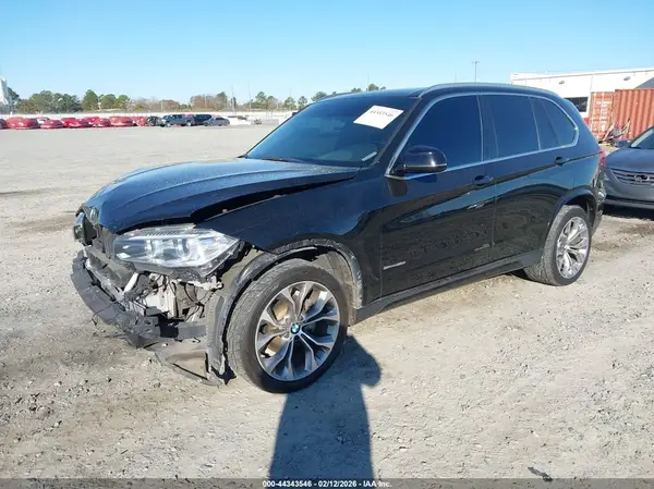 5UXKR2C55J0X08214 2018 BMW X5 - Image 2