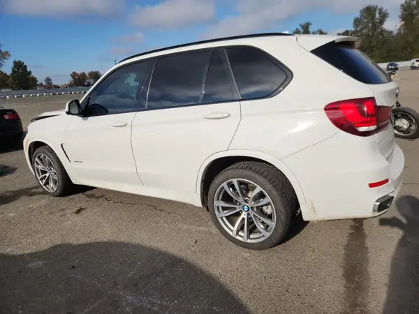 5UXKR2C55J0X09671 2018 BMW X5 - Image 2
