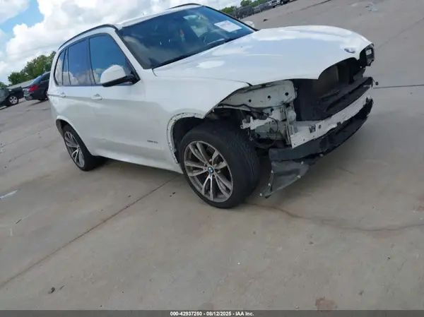 5UXKR2C55J0X10125 2018 BMW X5 - Image 1