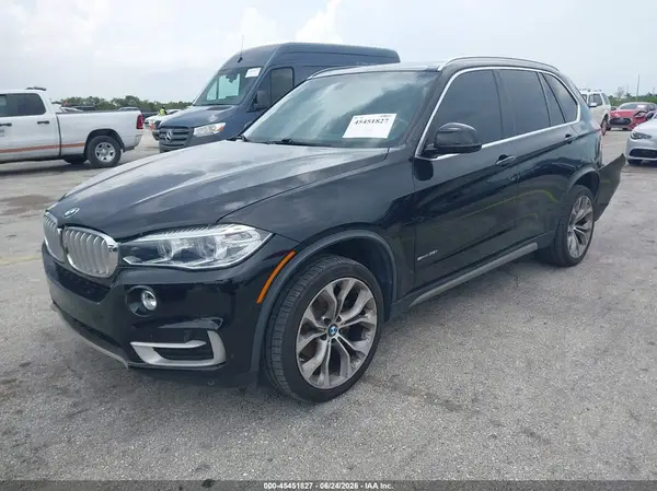 5UXKR2C55J0X10321 2018 BMW X5 - Image 2