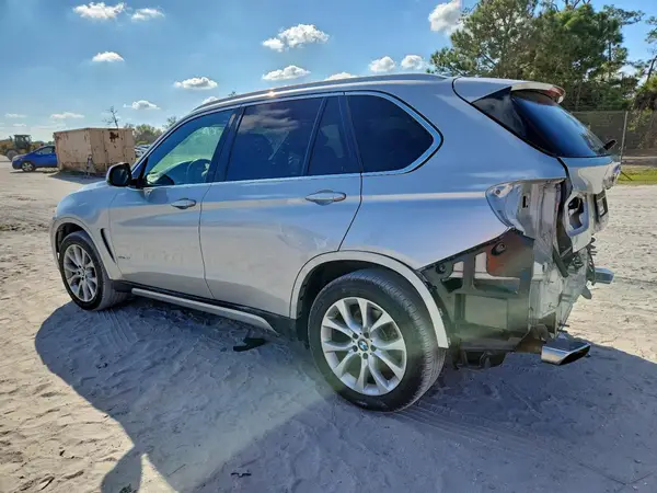 5UXKR2C55J0Z14780 2018 BMW X5 - Image 2