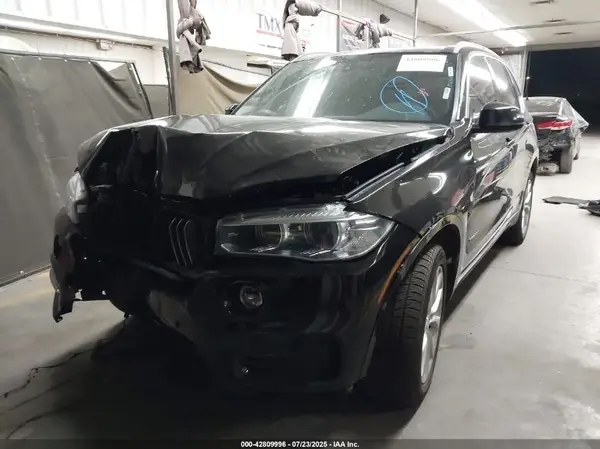 5UXKR2C55J0Z15623 2018 BMW X5 - Image 2