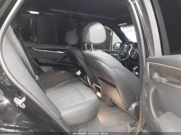 5UXKR2C55J0Z15623 2018 BMW X5 - Image 8