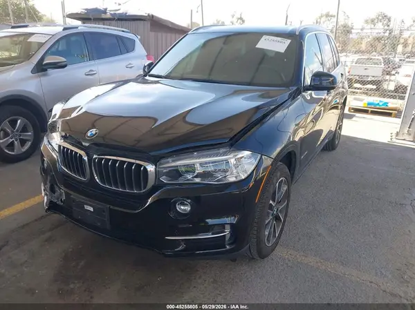 5UXKR2C55J0Z17159 2018 BMW X5 - Image 2