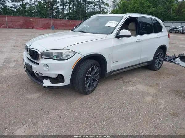 5UXKR2C55J0Z17694 2018 BMW X5 - Image 2