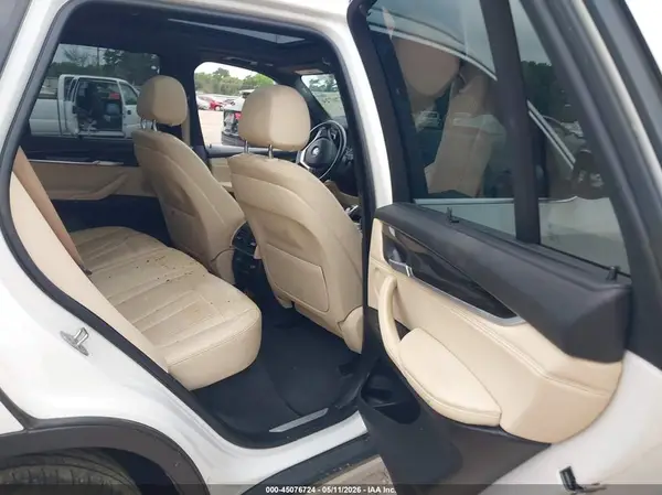 5UXKR2C55J0Z17694 2018 BMW X5 - Image 8
