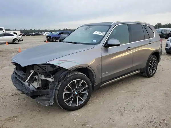 5UXKR2C55J0Z17808 2018 BMW X5 - Image 1