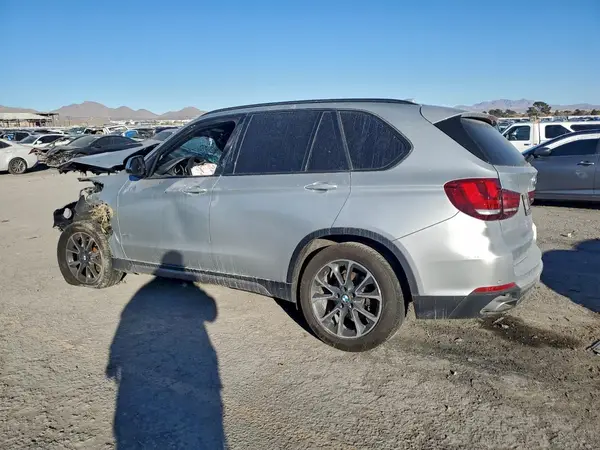 5UXKR2C55J0Z18389 2018 BMW X5 - Image 2