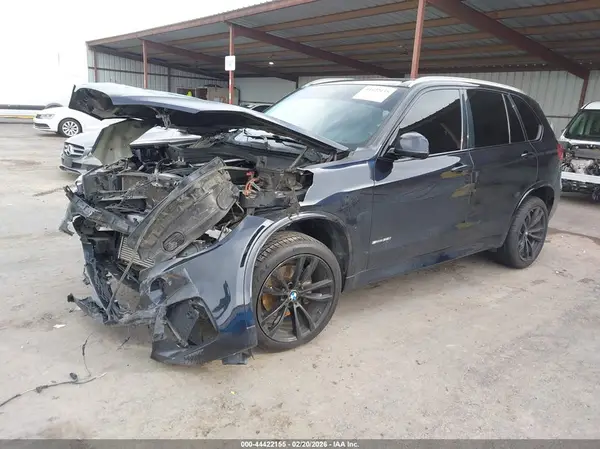 5UXKR2C55J0Z19123 2018 BMW X5 - Image 2