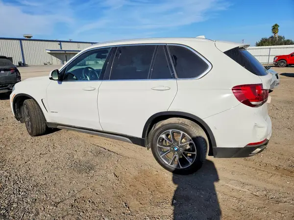 5UXKR2C55J0Z19820 2018 BMW X5 - Image 2