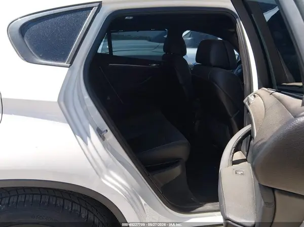 5UXKR2C56G0R71238 2016 BMW X5 - Image 8
