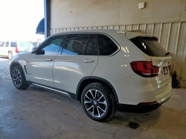 5UXKR2C56H0U18655 2017 BMW X5 - Image 2