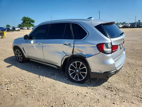 5UXKR2C56J0X08223 2018 BMW X5 - Image 2