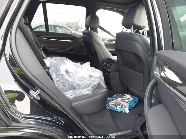 5UXKR2C56J0X09078 2018 BMW X5 - Image 8