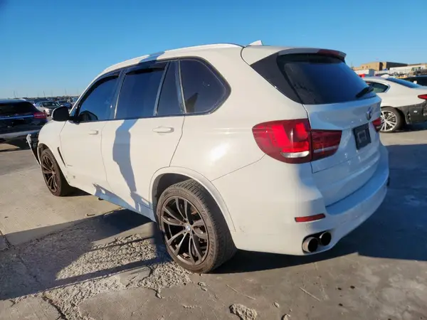 5UXKR2C56J0X09176 2018 BMW X5 - Image 2