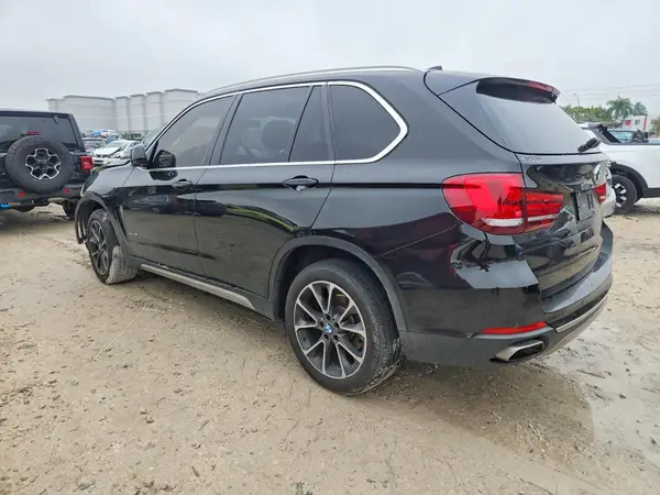 5UXKR2C56J0X09632 2018 BMW X5 - Image 2
