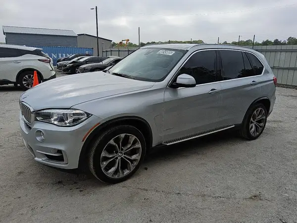 5UXKR2C56J0Z15999 2018 BMW X5 - Image 1