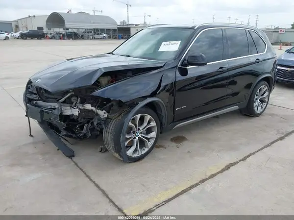 5UXKR2C56J0Z17347 2018 BMW X5 - Image 2