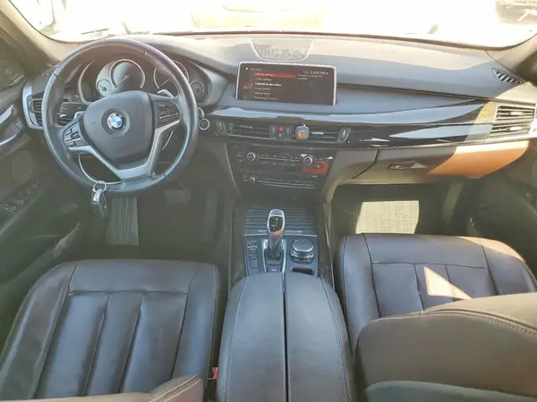 5UXKR2C56J0Z17994 2018 BMW X5 - Image 8