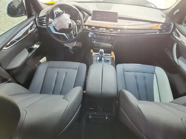 5UXKR2C56J0Z18143 2018 BMW X5 - Image 8