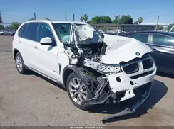 5UXKR2C56J0Z18319 2018 BMW X5