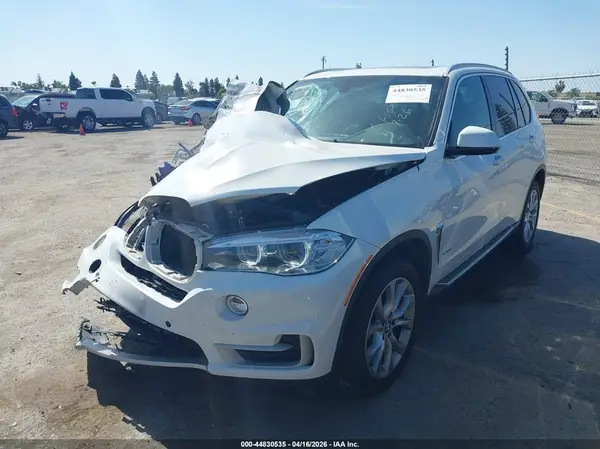 5UXKR2C56J0Z18319 2018 BMW X5 - Image 2
